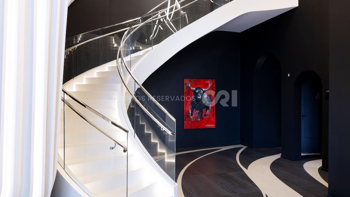 Cobertura com 4 suítes no Tonino Lamborghini Residences na Barra Sul em Balneário Camboriú