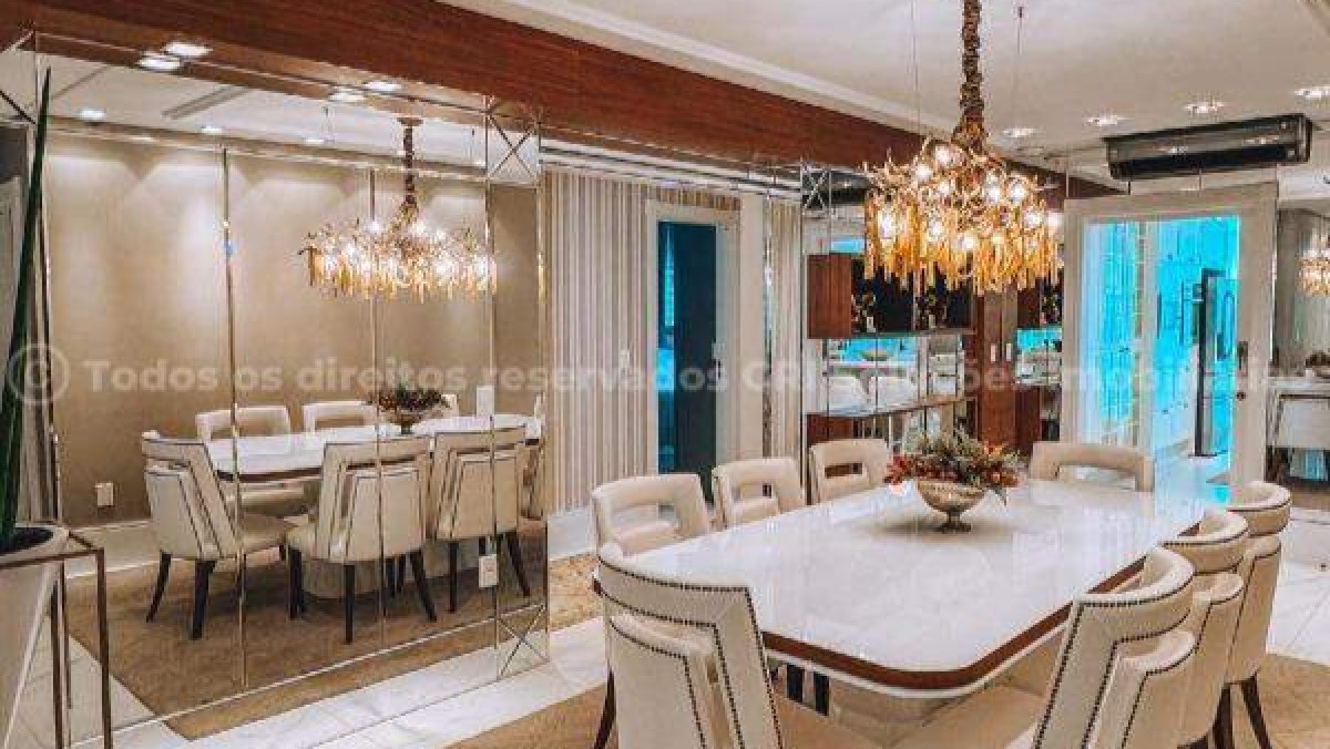 Apartamento Frente Mar 4 Suítes no Residencial Vogue na Meia Praia, Itapema