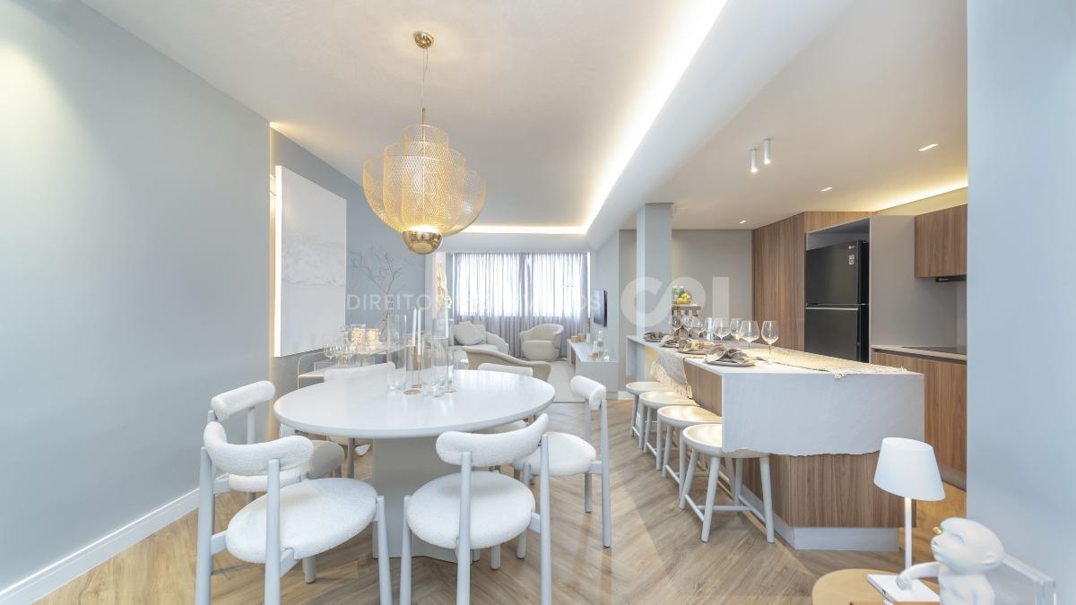 Apartamento com 4 Suítes no Edifício Oasis no Centro em Balneário Camboriú
