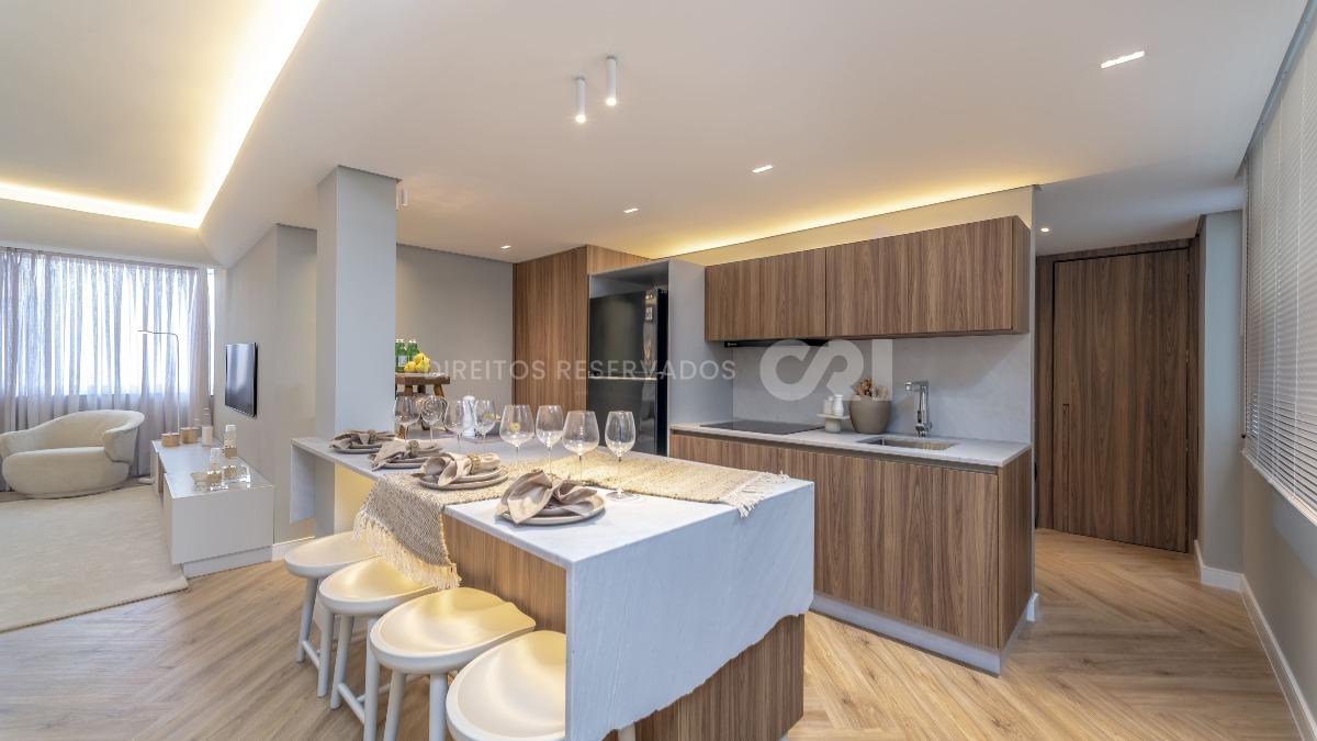 Apartamento com 4 Suítes no Edifício Oasis no Centro em Balneário Camboriú