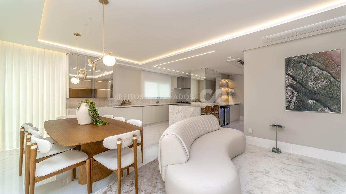 Apartamento Mobiliado com 4 Suítes no Skyline Tower no Pioneiros, Balneário Camboriú