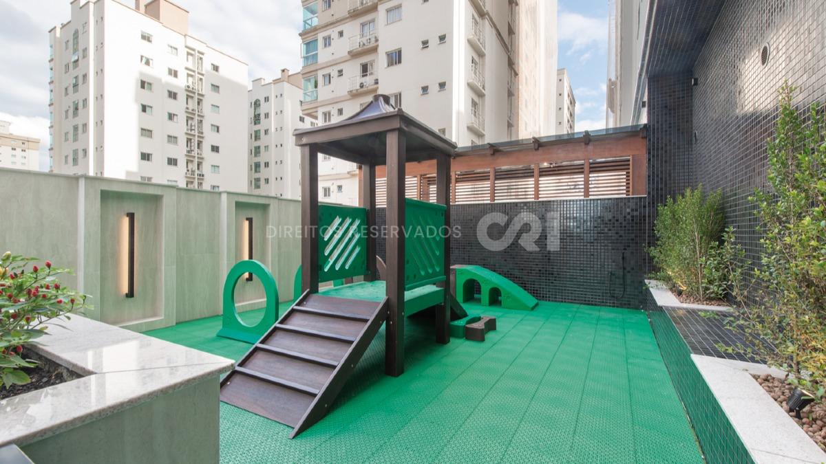 Apartamento com Vista para o Mar e 3 Suítes no Imperia Del Mare em Meia Praia, Itapema
