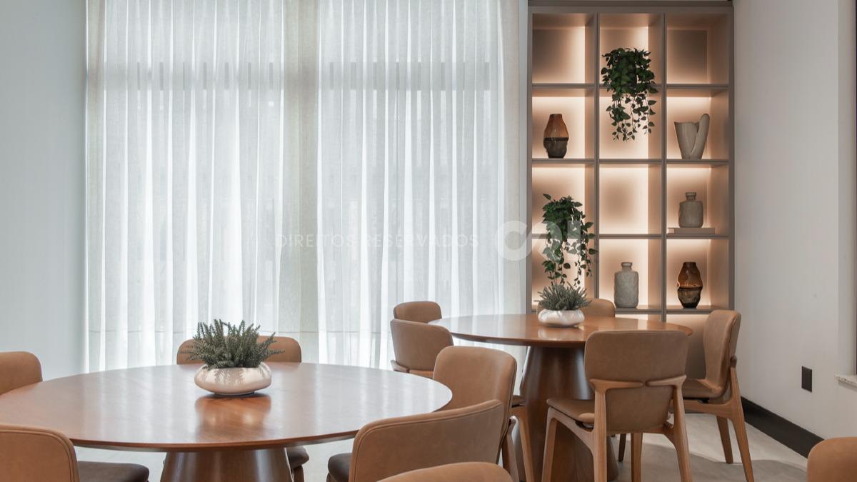 Apartamento com 4 suítes no Edifício Imperia Del Mare na Meia Praia em Itapema