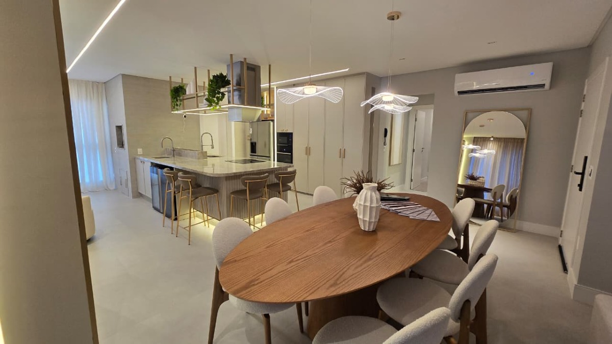 Apartamento com 4 Suítes no Imperia Del Mare em Meia Praia, Itapema