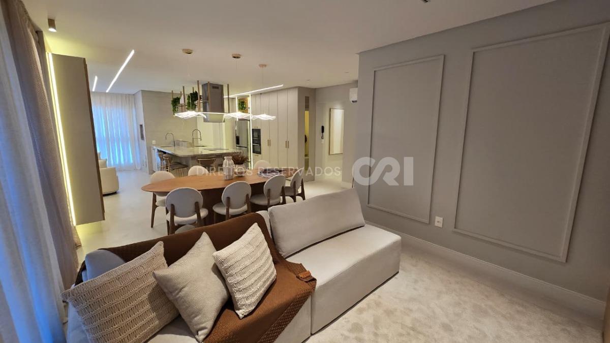 Apartamento com 4 Suítes no Imperia Del Mare em Meia Praia, Itapema