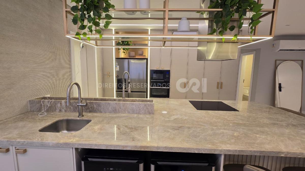 Apartamento com 4 Suítes no Imperia Del Mare em Meia Praia, Itapema
