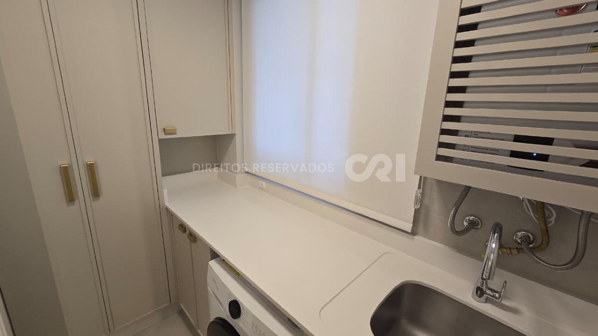 Apartamento com 4 Suítes no Imperia Del Mare em Meia Praia, Itapema