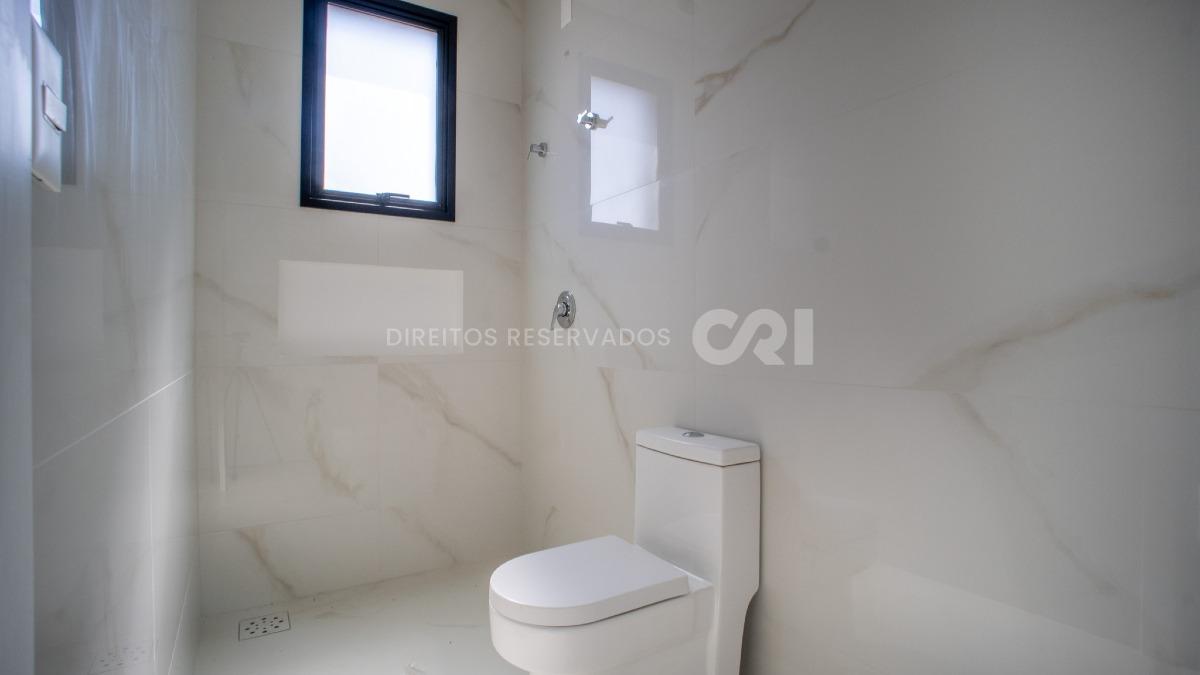 Apartamento à venda com 3 suítes no Shard Tower em Itapema