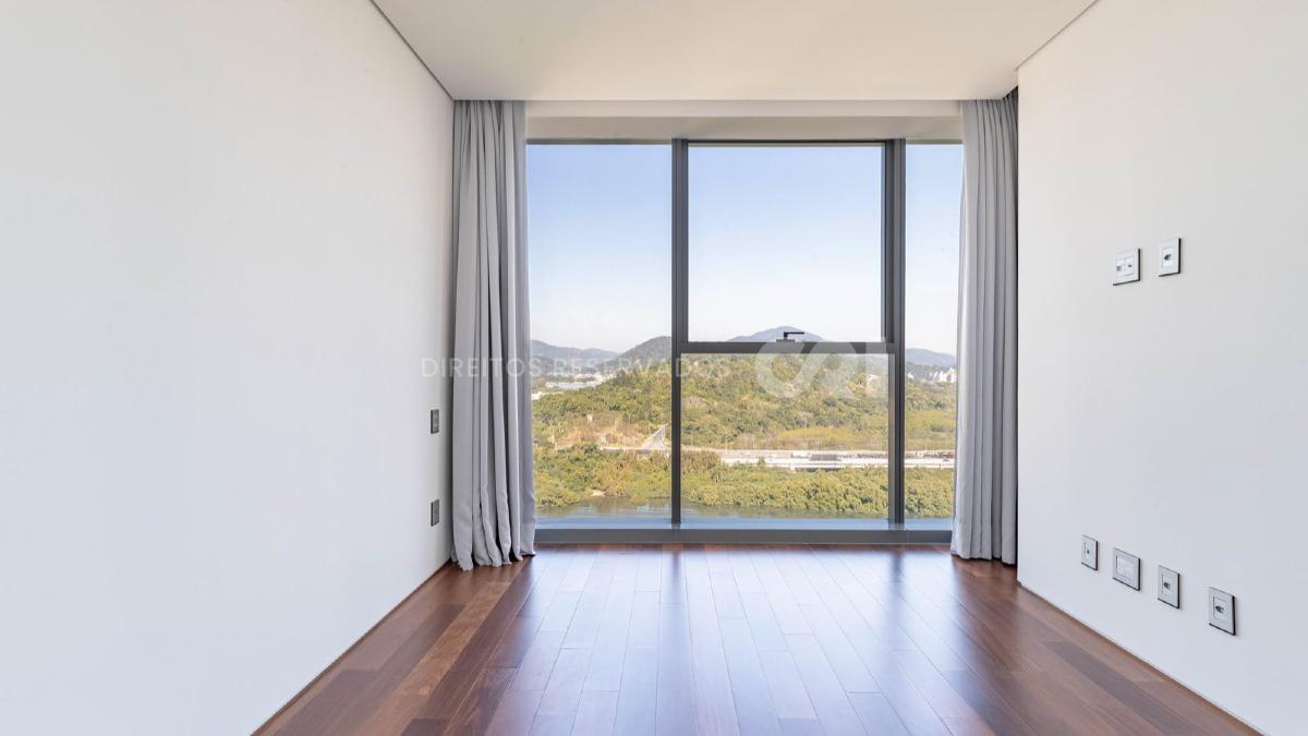 Apartamento com 4 Suítes no Copenhagen na Barra Sul, Balneário Camboriú