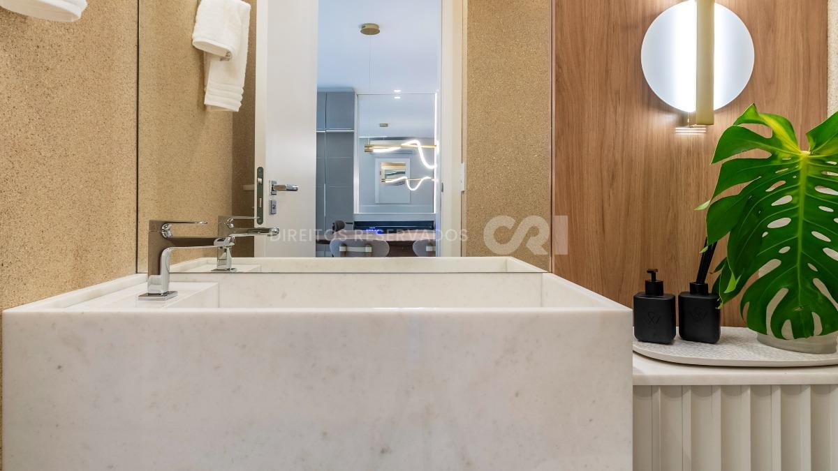 Apartamento Mobiliado com 4 Suítes no Las Salinas no Centro de Balneário Camboriú