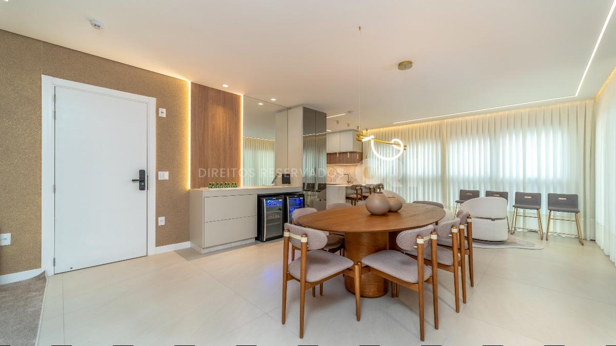Apartamento Mobiliado com 4 Suítes no Las Salinas no Centro de Balneário Camboriú