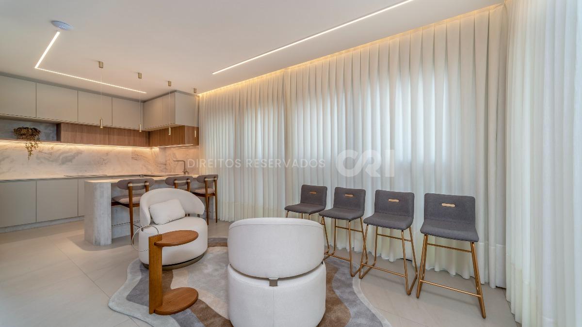 Apartamento Mobiliado com 4 Suítes no Las Salinas no Centro de Balneário Camboriú