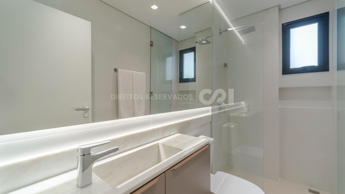 Apartamento Mobiliado com 4 Suítes no Las Salinas no Centro de Balneário Camboriú
