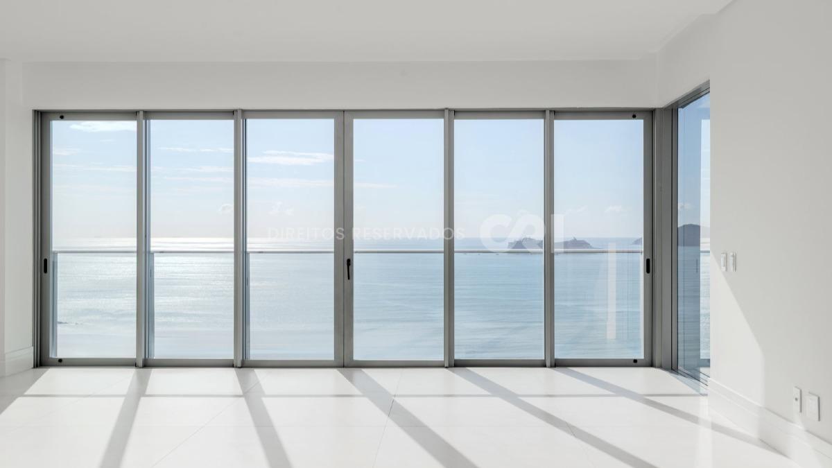 Apartamento com 4 Suítes no Edifício Splendido no Centro em Balneário Camboriú