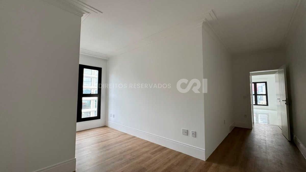 Apartamento com 3 suítes no edifício St. Clair Residence no Centro em Itapema