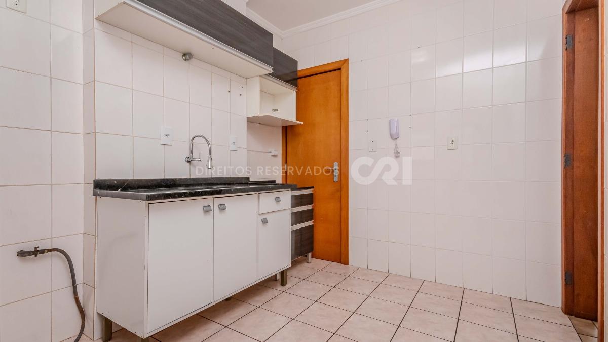 Apartamento com 3 Quartos no Edifício Orlando José no Centro de Balneário Camboriú