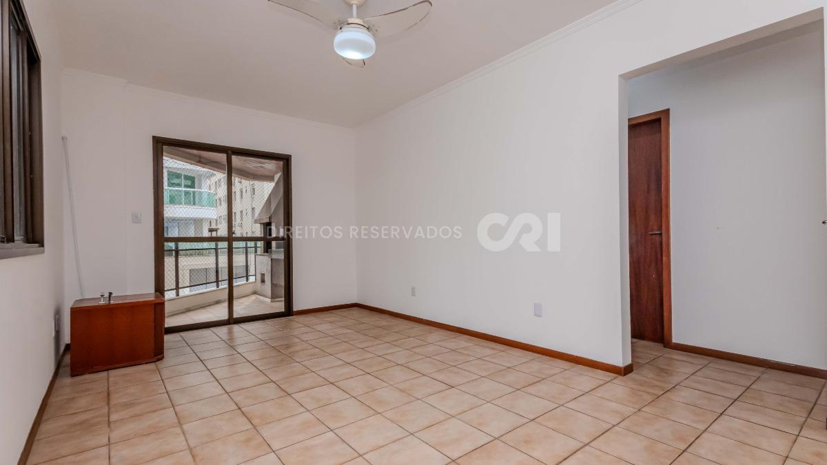 Apartamento com 3 Quartos no Edifício Orlando José no Centro de Balneário Camboriú