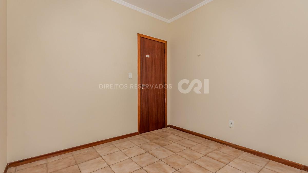 Apartamento com 3 Quartos no Edifício Orlando José no Centro de Balneário Camboriú