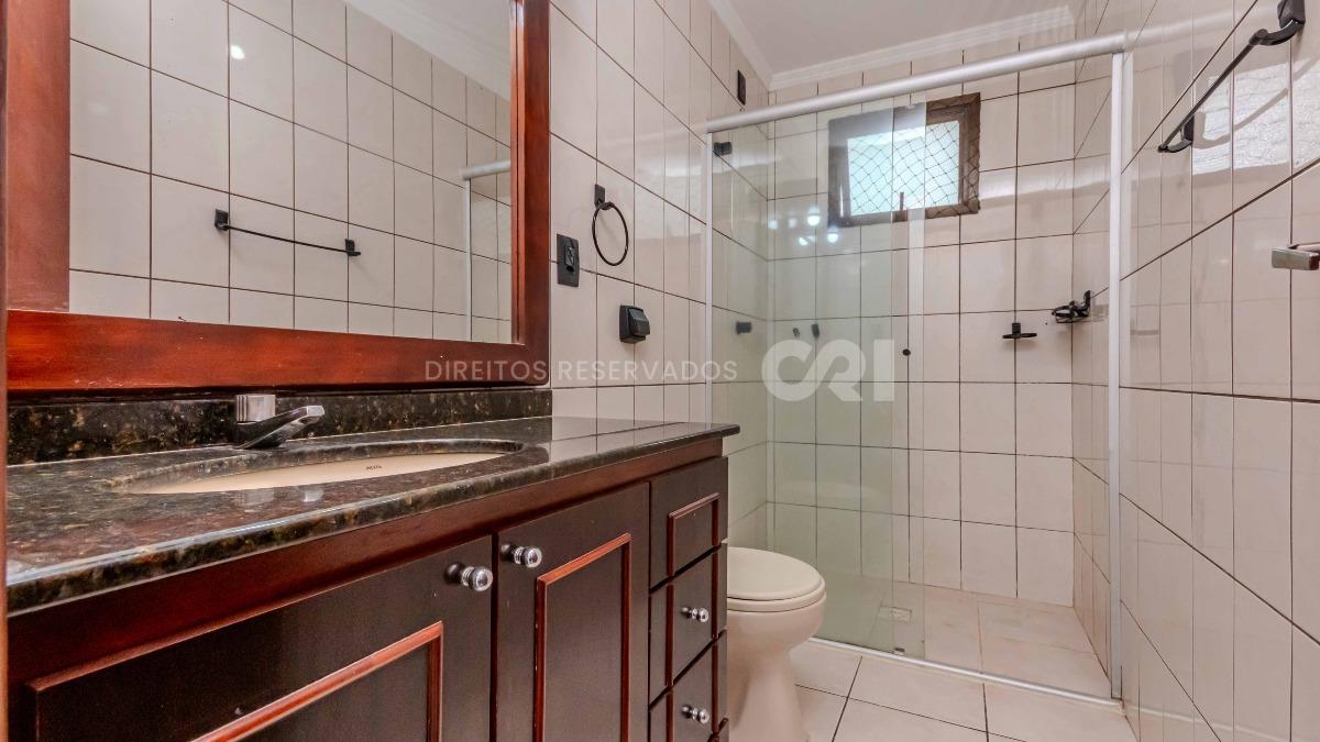 Apartamento com 3 Quartos no Edifício Orlando José no Centro de Balneário Camboriú