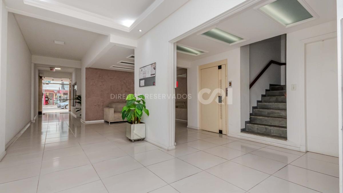 Apartamento com 3 Quartos no Edifício Orlando José no Centro de Balneário Camboriú