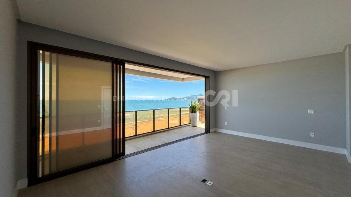 Duplex Concept com 4 Suítes e Piscina Privativa na Praia Brava em Itajaí