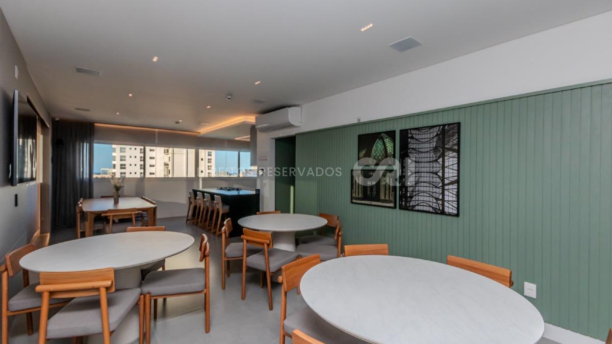 Apartamento com 3 Suítes no San Telmo no Centro de Balneário Camboriú