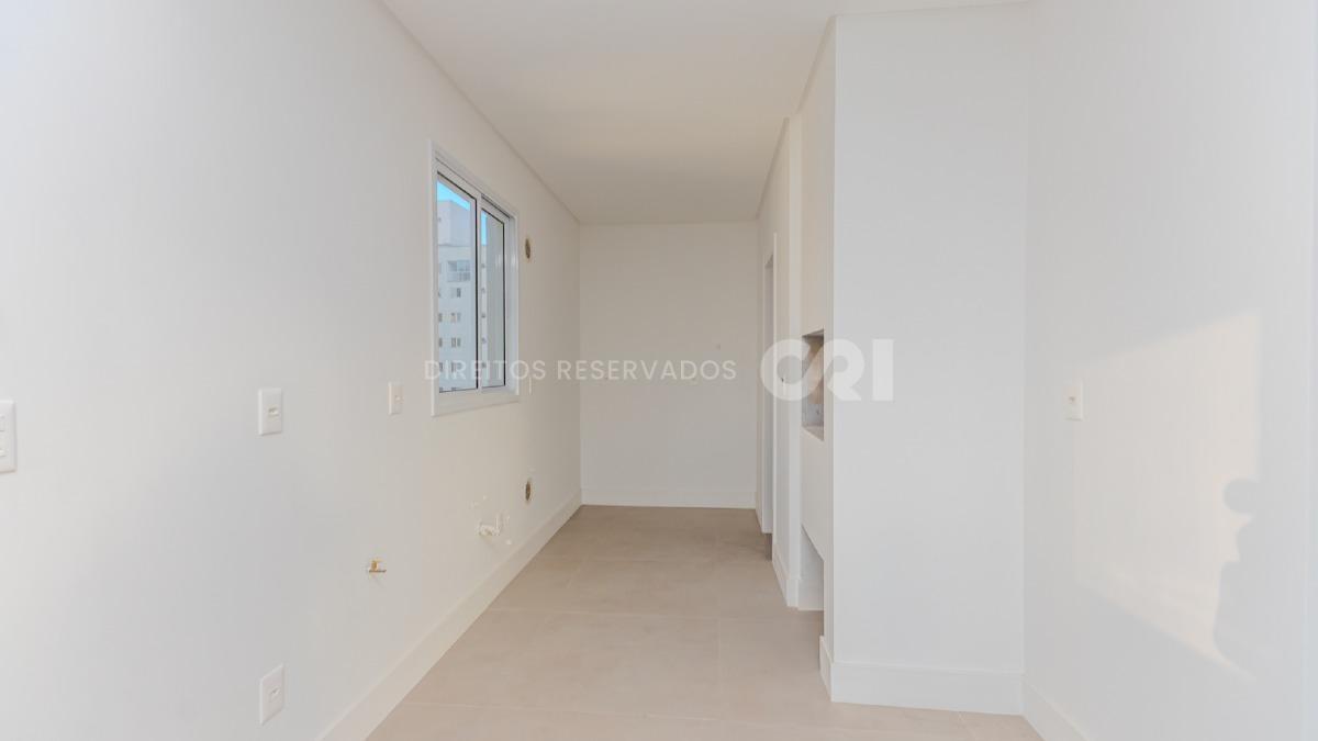 Apartamento com 3 Suítes no San Telmo no Centro de Balneário Camboriú