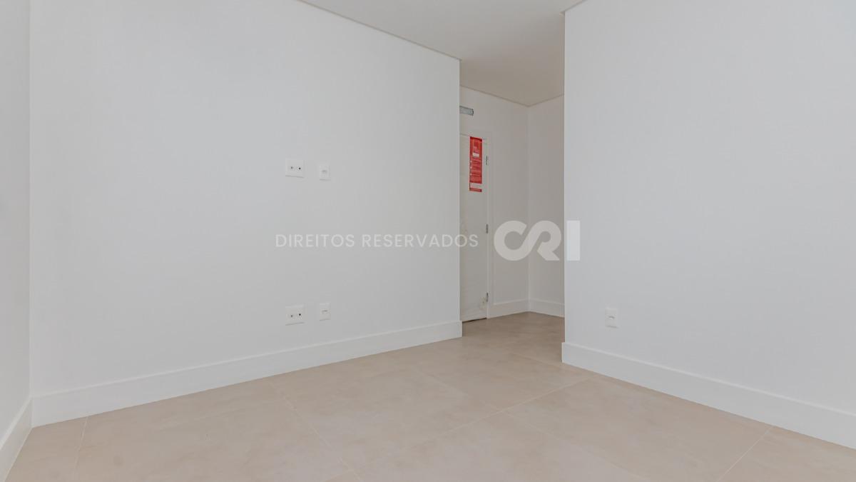 Apartamento com 3 Suítes no San Telmo no Centro de Balneário Camboriú