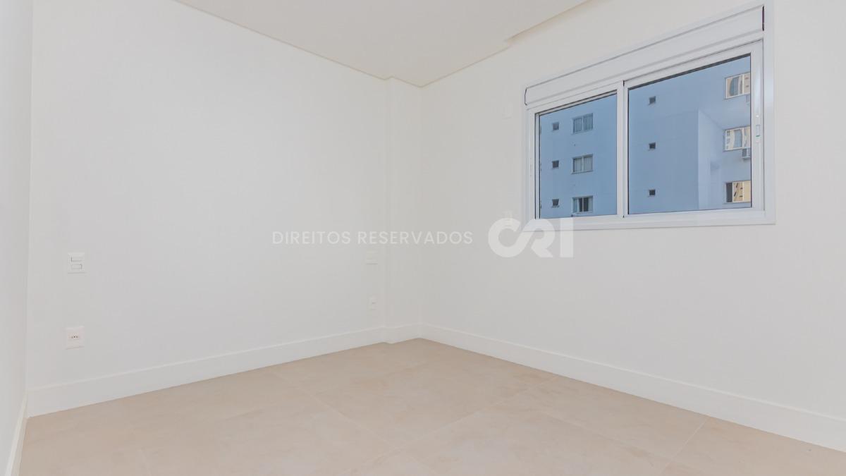 Apartamento com 3 Suítes no San Telmo no Centro de Balneário Camboriú