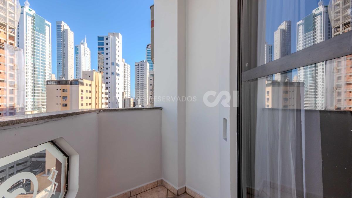 Cobertura Duplex com 3 Quartos e 1 suíte no Anne Christine Schmitz no Centro de Balneário Camboriú
