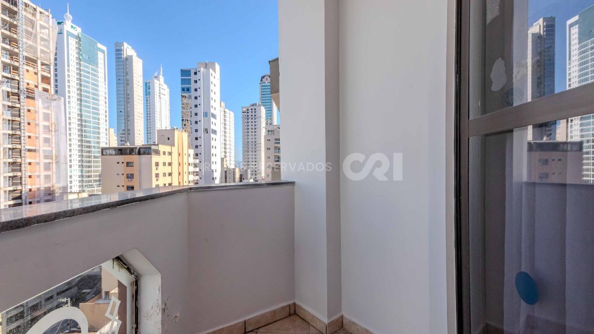 Cobertura Duplex com 3 Quartos e 1 suíte no Anne Christine Schmitz no Centro de Balneário Camboriú