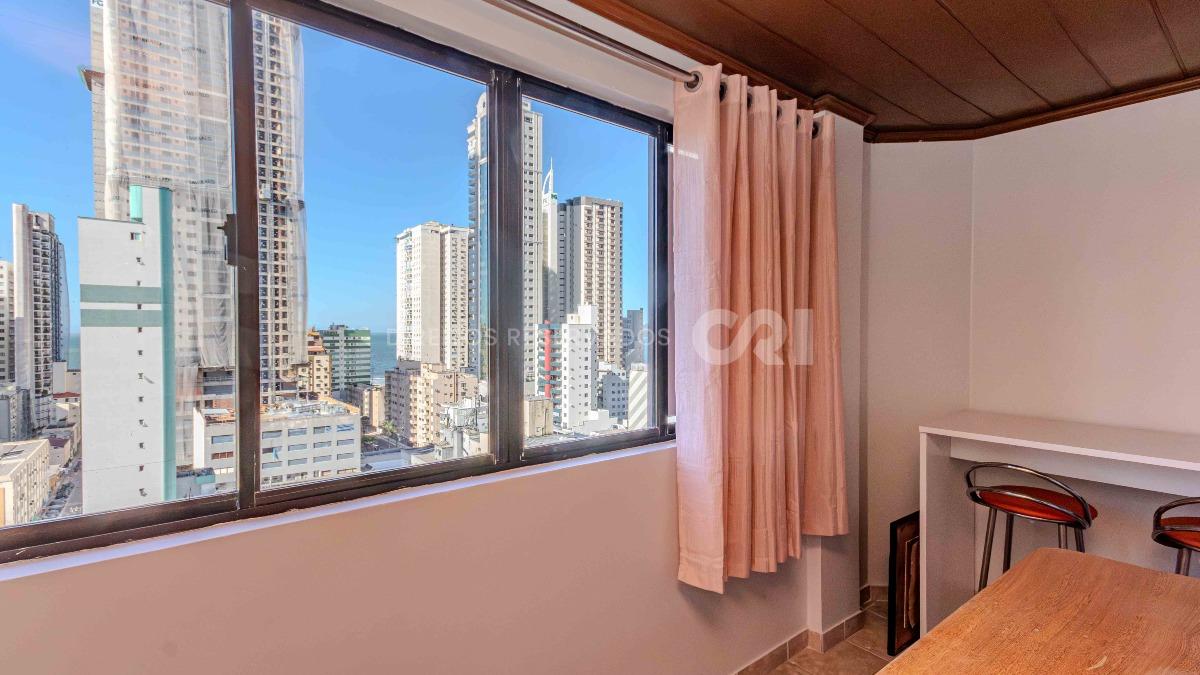 Cobertura Duplex com 3 Quartos e 1 suíte no Anne Christine Schmitz no Centro de Balneário Camboriú