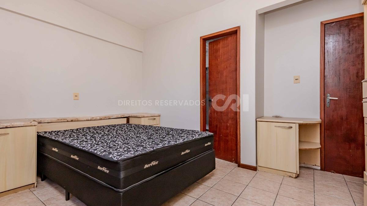 Cobertura Duplex com 3 Quartos e 1 suíte no Anne Christine Schmitz no Centro de Balneário Camboriú
