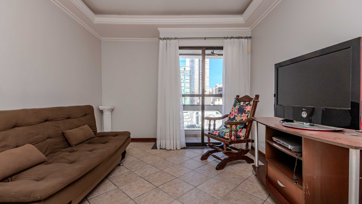 Cobertura Duplex com 3 Quartos e 1 suíte no Anne Christine Schmitz no Centro de Balneário Camboriú