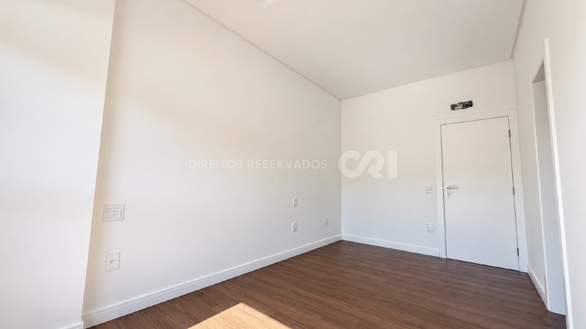Apartamento Duplex Frente Mar com 3 Suítes no La Plage em Cabeçudas, Itajaí