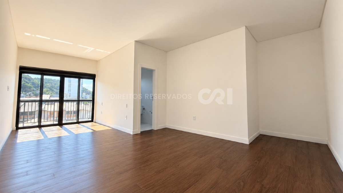 Apartamento Duplex Frente Mar com 3 Suítes no La Plage em Cabeçudas, Itajaí