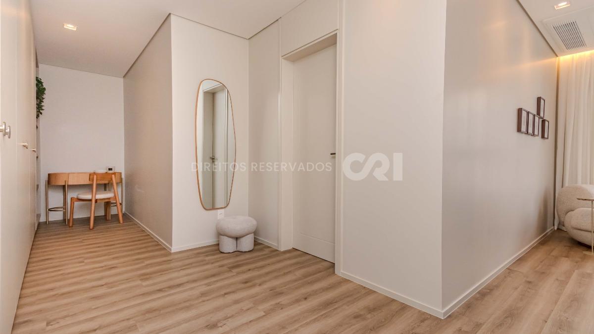Apartamento Frente Mar com 3 Suítes no Tirreno Residenziale na Praia Brava em Itajaí