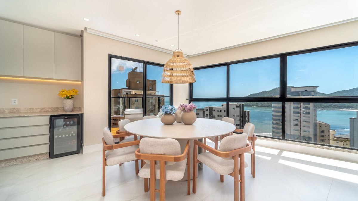 Apartamento com 4 Suítes no South Beach na Barra Sul em Balneário Camboriú