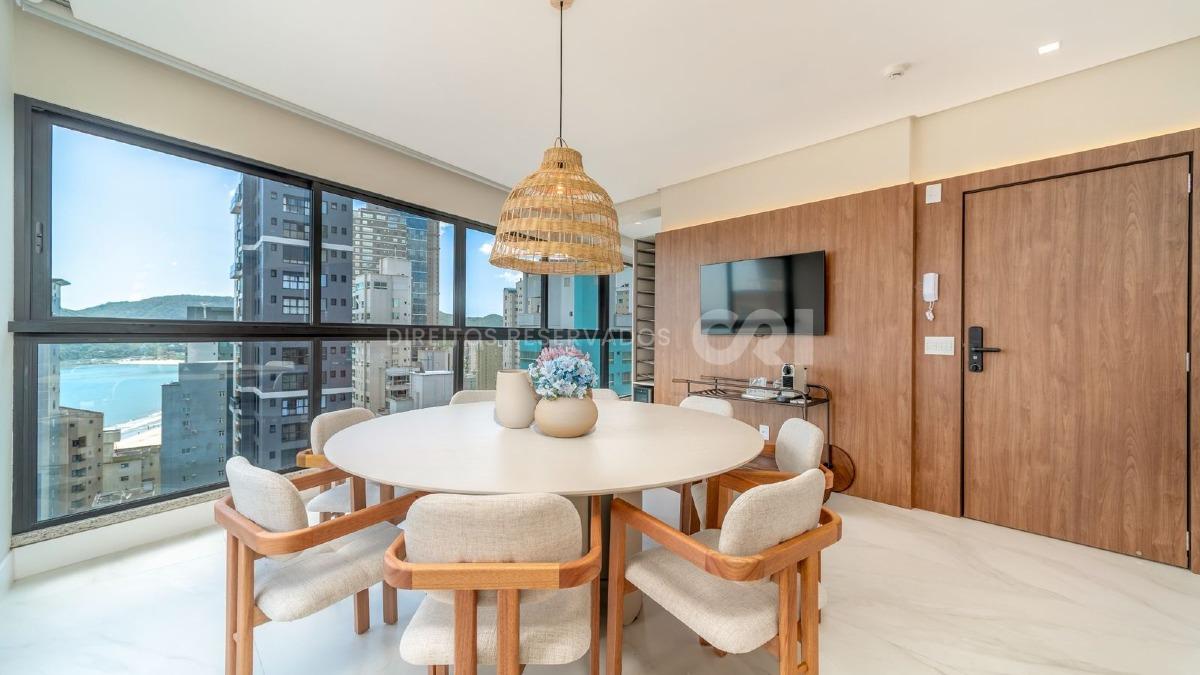 Apartamento com 4 Suítes no South Beach na Barra Sul em Balneário Camboriú