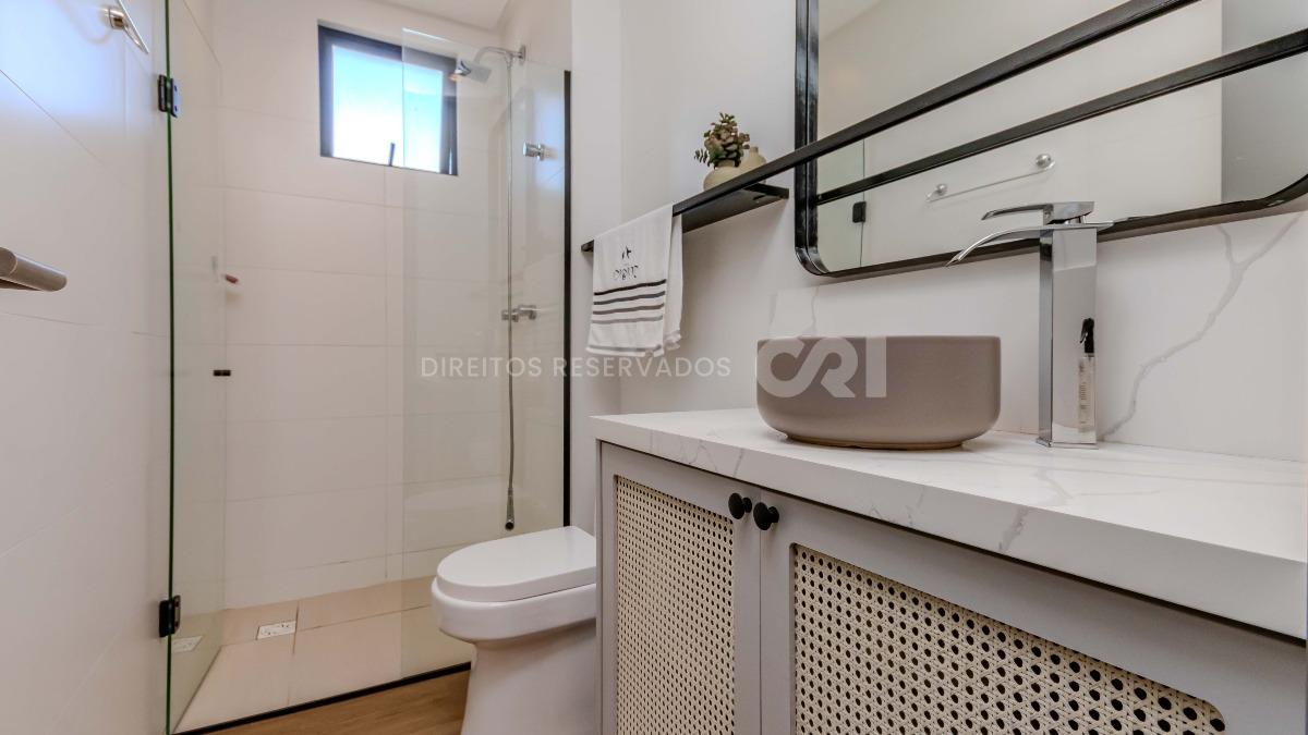 Apartamento com 1 Suíte no New York em Meia Praia, Itapema 