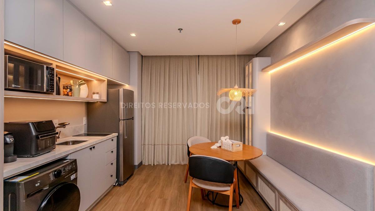 Apartamento com 1 Suíte no New York em Meia Praia, Itapema 