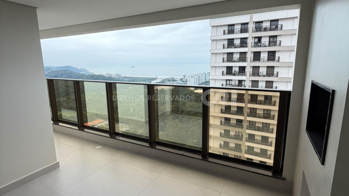Apartamento com 3 Dormitórios no Edifício Torres da Brava na Praia Brava em Itajaí