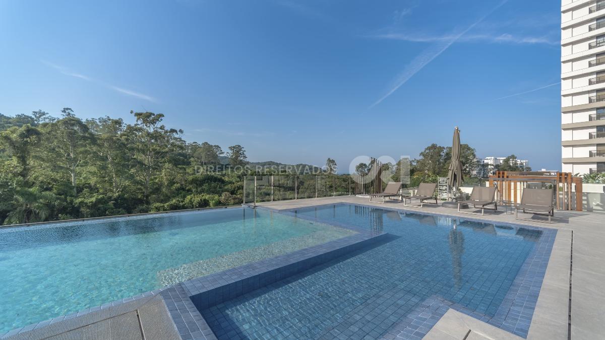 Apartamento com 2 Suítes no Torres da Brava na Praia Brava, Itajaí