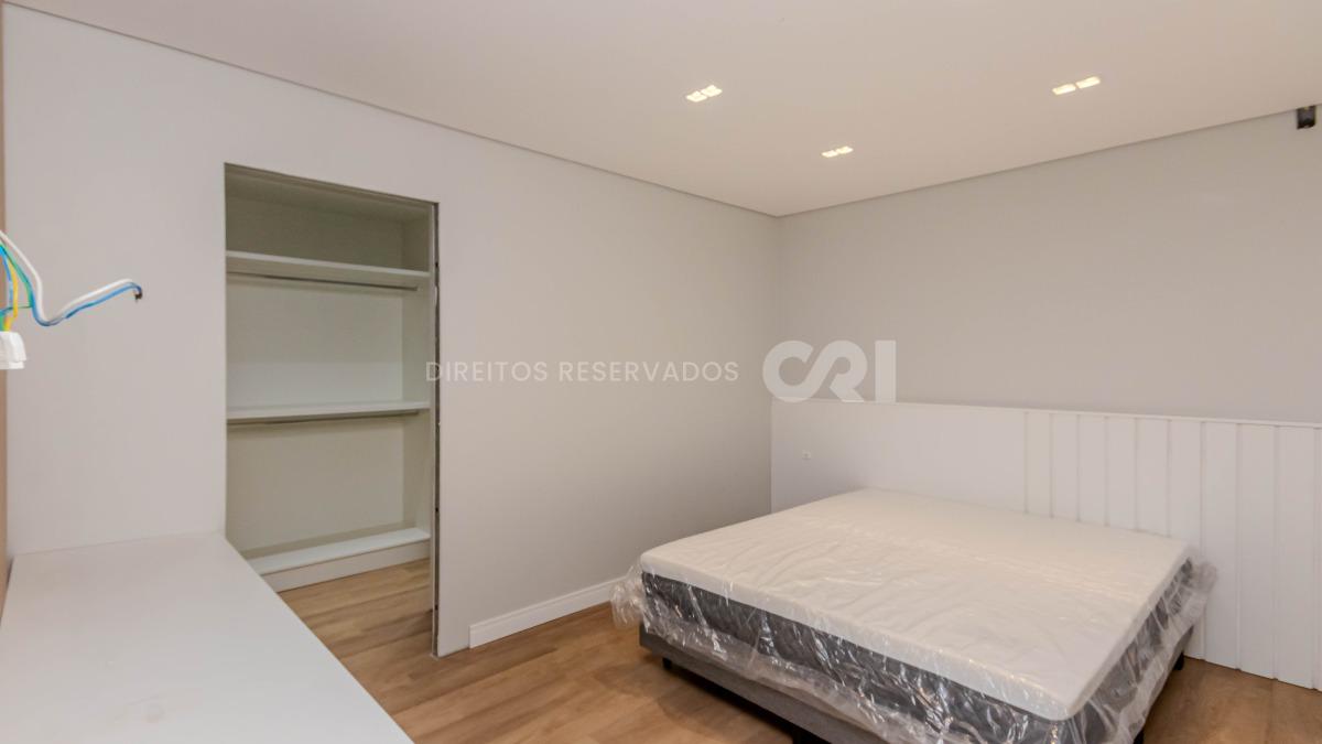 Apartamento Diferenciado com 3 Dormitórios no Edifício Costa do Sol no Centro de Balneário Camboriú
