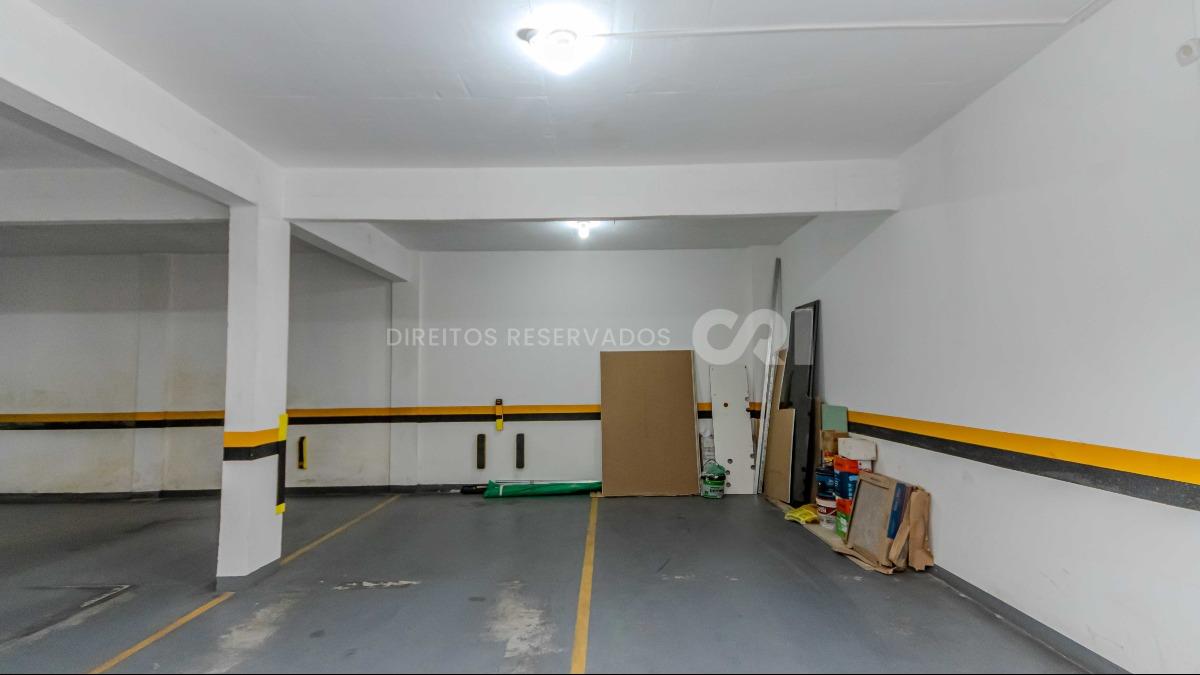 Apartamento Diferenciado com 3 Dormitórios no Edifício Costa do Sol no Centro de Balneário Camboriú