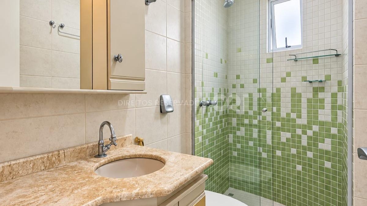 Apartamento com 2 Dormitórios no Residencial Mero, Centro de Balneário Camboriú