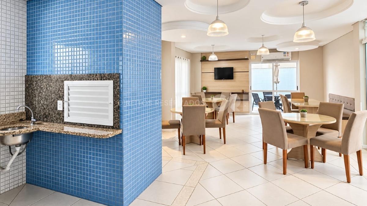 Apartamento com 2 Dormitórios no Residencial Mero, Centro de Balneário Camboriú