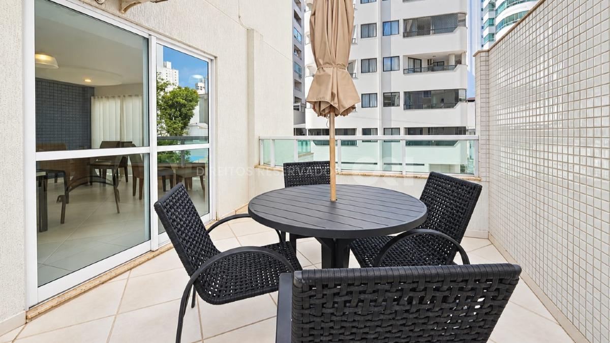 Apartamento com 2 Dormitórios no Residencial Mero, Centro de Balneário Camboriú