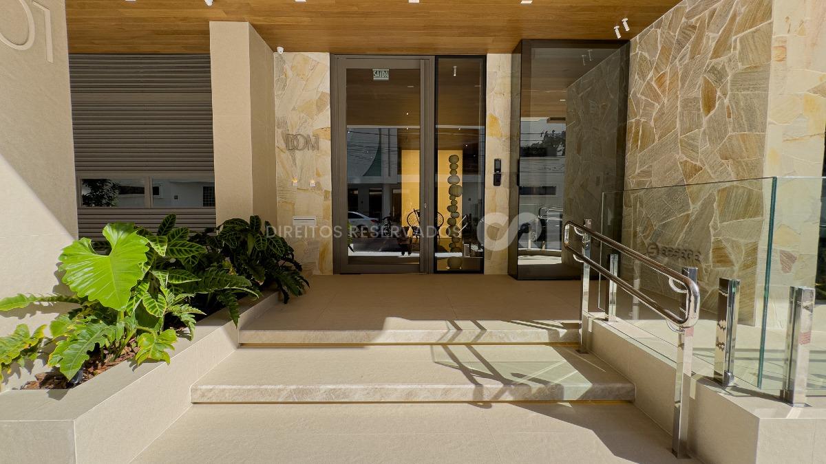 Apartamento com 3 suítes no Edifício Residencial DOM no Centro, Balneário Camboriú