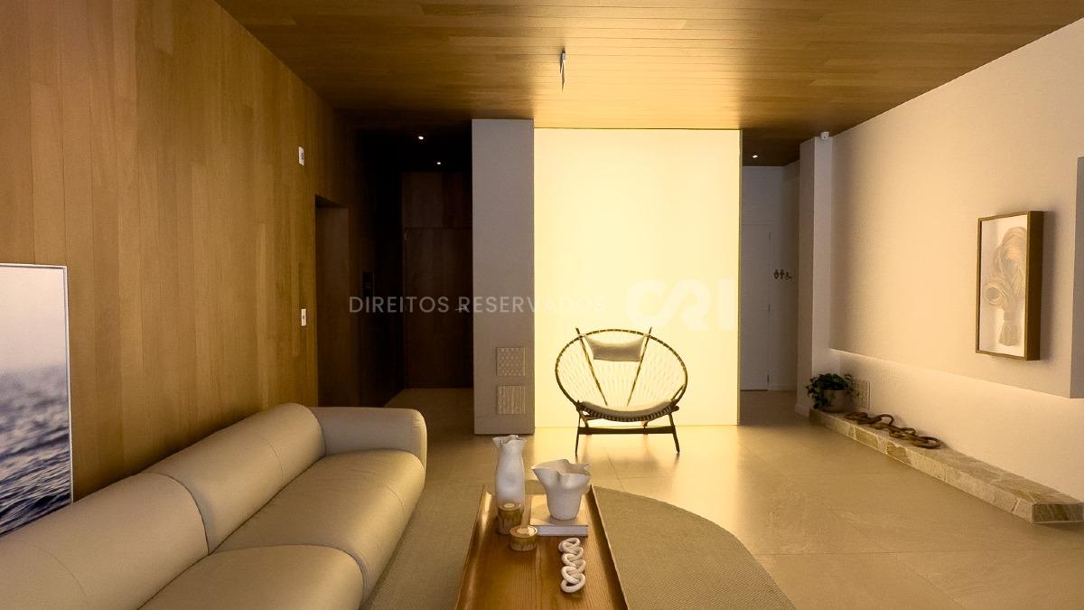 Apartamento com 3 suítes no Edifício DOM no Centro em Balneário Camboriú